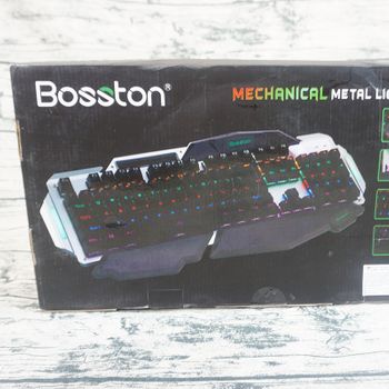Bàn phím cơ Bosston 915 LED - Gaming Gear bán để tay ấn tượng