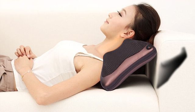 Gối massage hồng ngoại hồng ngoại 8 bi 2 chiều - công nghệ Nhật Bản