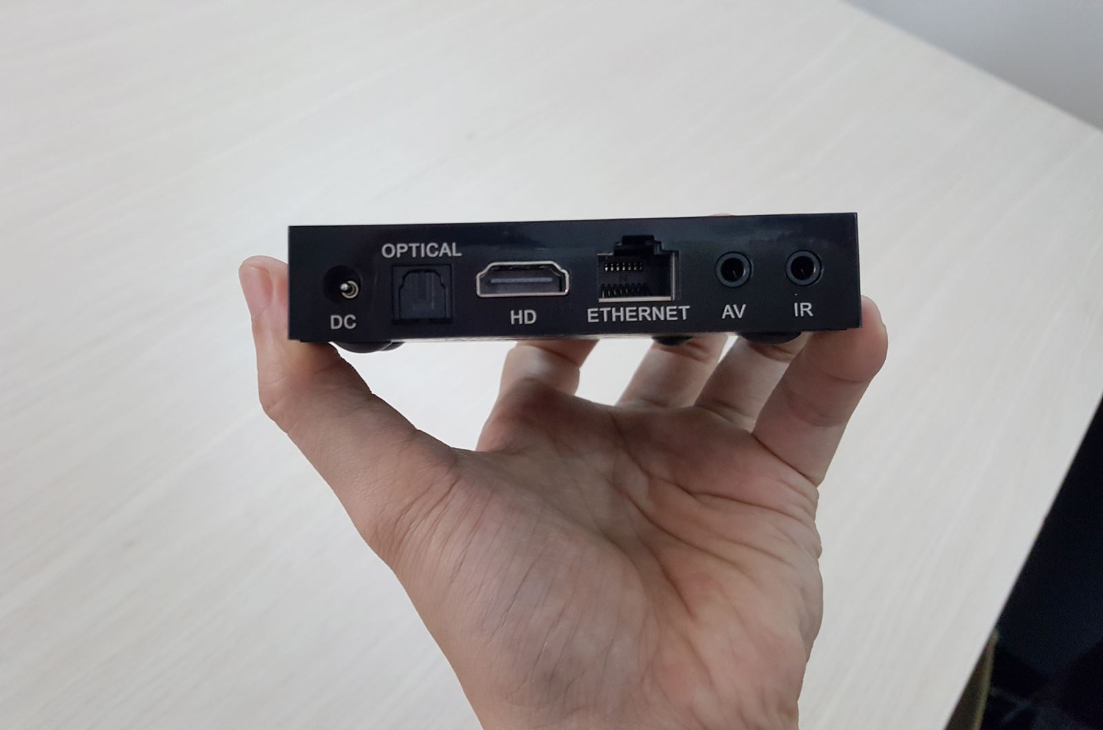 các cổng kết nối trên boba x1