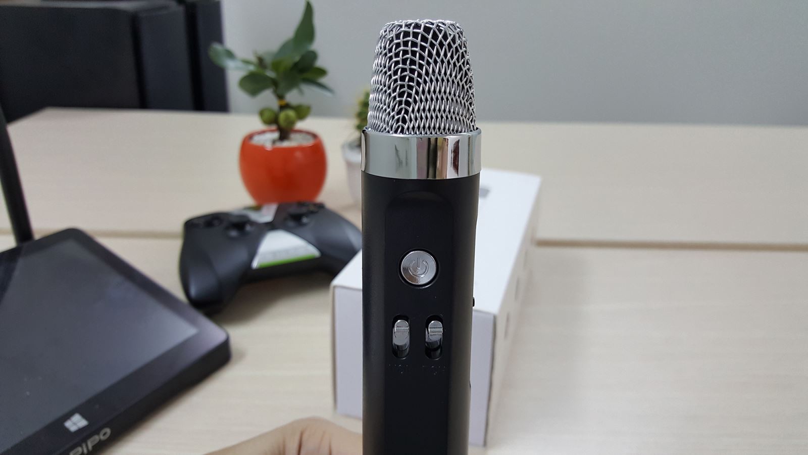 Micro kèm loa bluetooth K7