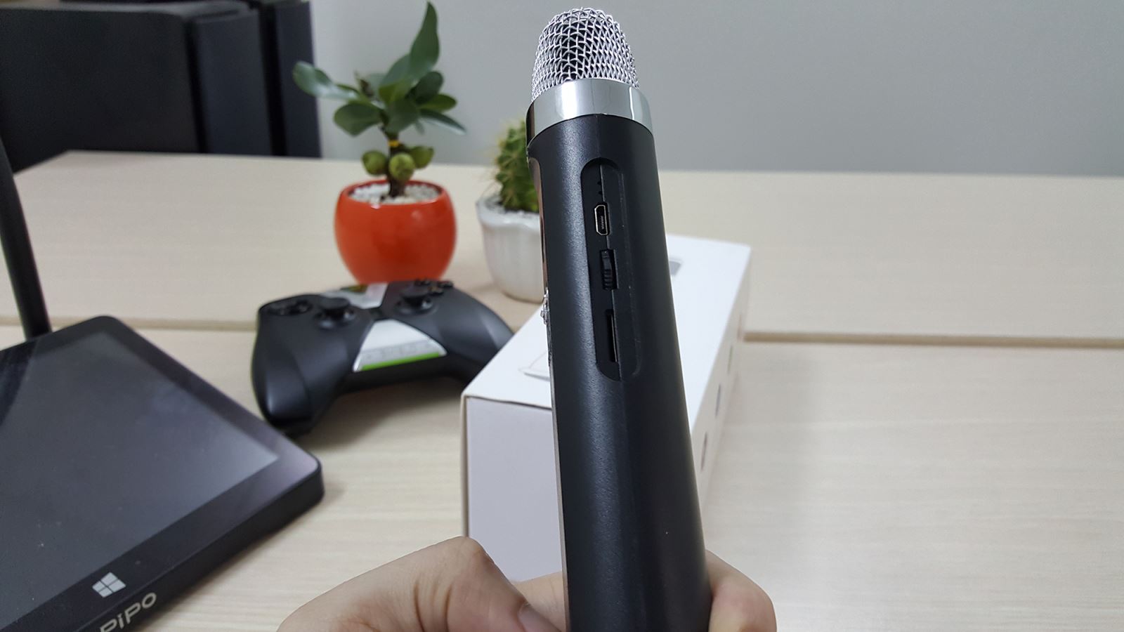 Micro kèm loa bluetooth K7