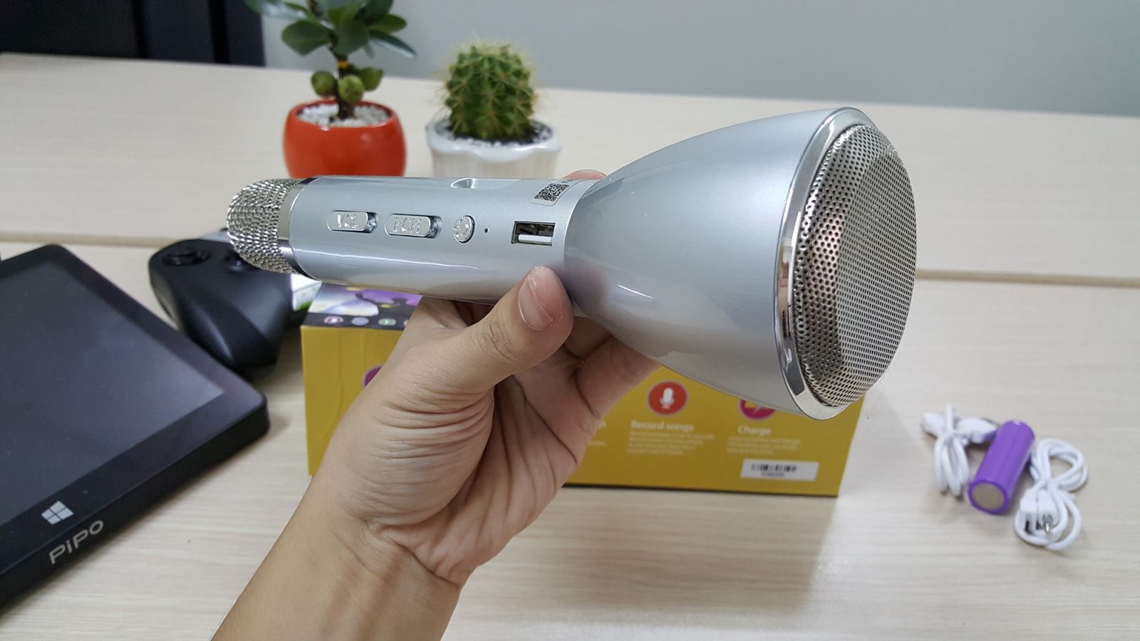 Micro hát karaoke kèm loa k088