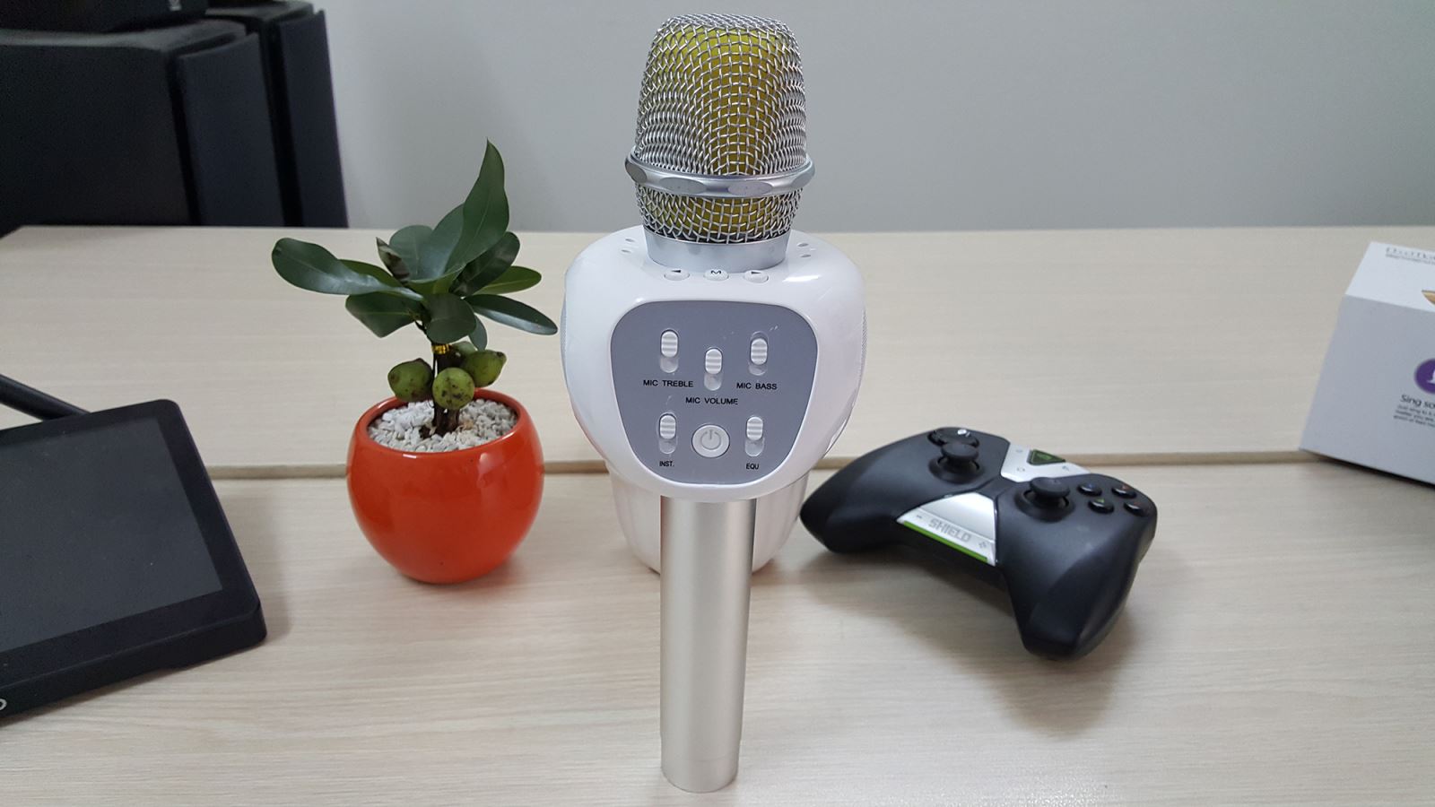 Mic Karaoke Kiêm Loa Bluetooth YHSJ-007
