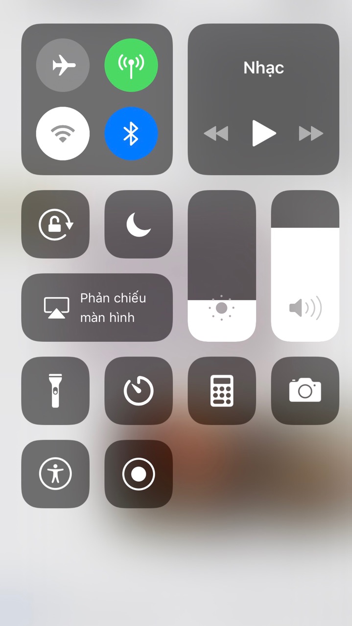 Màn hình phản chiếu hệ điều hành IOS