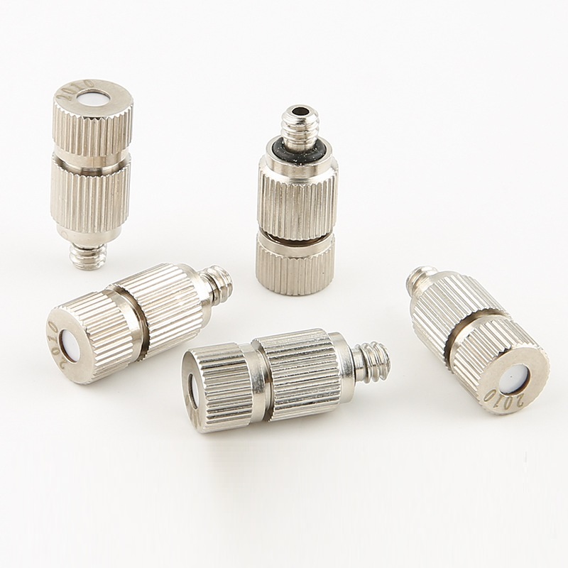 Nên Chọn Béc Phun Sương Inox Hay Đồng? So Sánh Độ Bền, Hạt Sương Và Hiệu Quả Tưới Cây