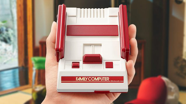 Cùng "mổ xẻ" máy trò chơi điện tử 4 nút Nintendo một thời làm mê mẩn các bạn trẻ Việt Nam.