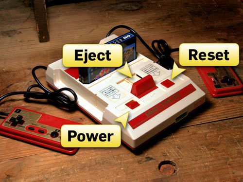 Cùng "mổ xẻ" máy trò chơi điện tử 4 nút Nintendo một thời làm mê mẩn các bạn trẻ Việt Nam.