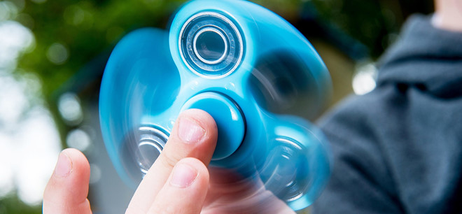 Trào lưu chơi con quay Fidget Spinner