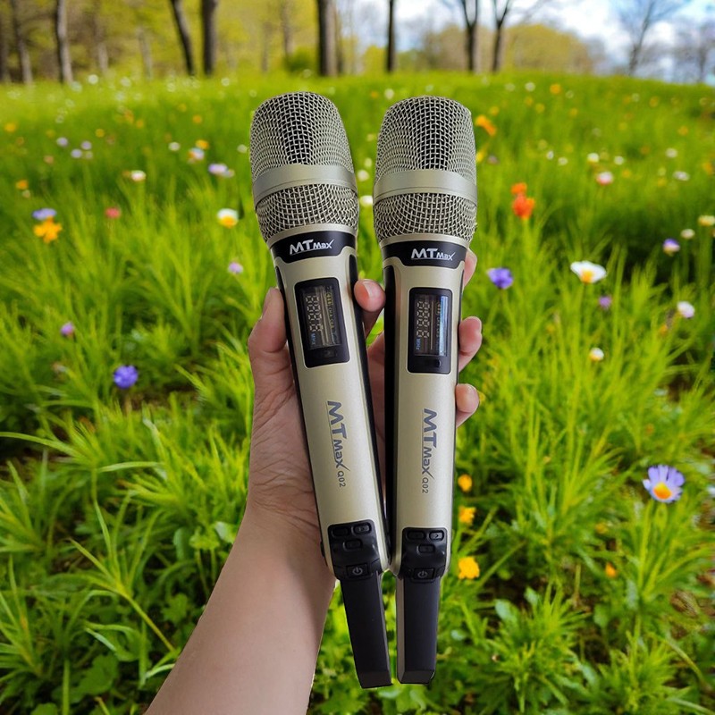 Bộ 2 Micro không dây Q02 hát Karaoke cực hay