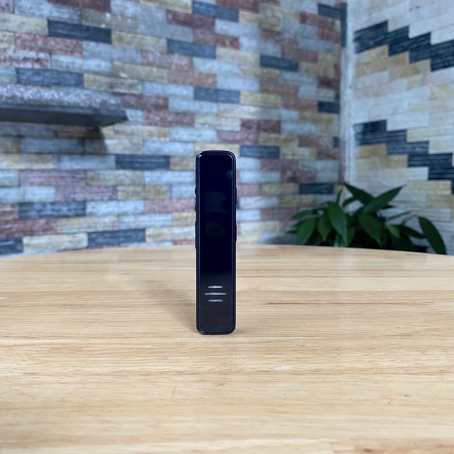 Máy ghi âm A252 mặt kính bộ nhớ trong 8GB có chế độ chờ lên đến 15 ngày - Mẫu HOT 2020