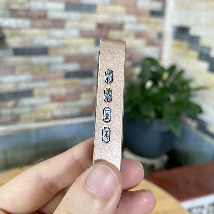 Máy ghi âm mini kiêm máy nghe nhạc SK10