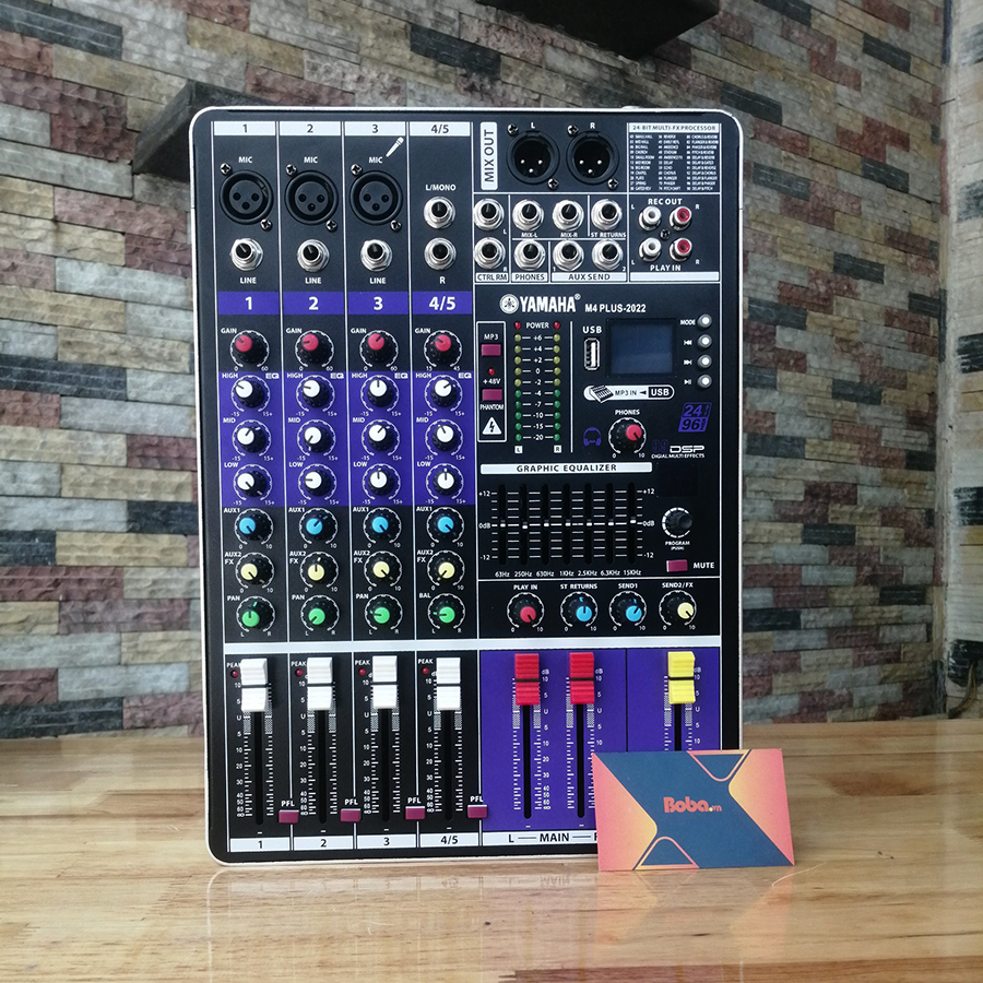 Bộ mic thu âm PC-K600 và Mixer M4 plus