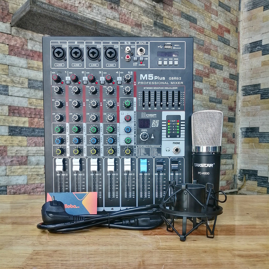Bộ mic thu âm PC-K600 và Mixer M5 Plus