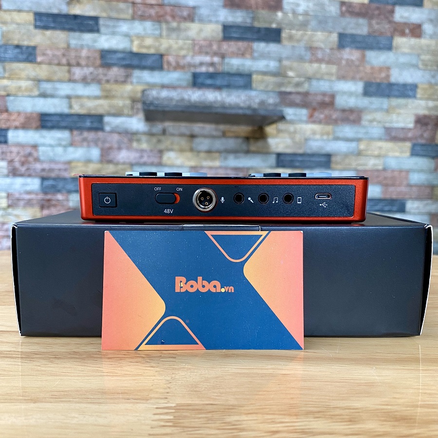 Soundcard livestream Takstar SCM1