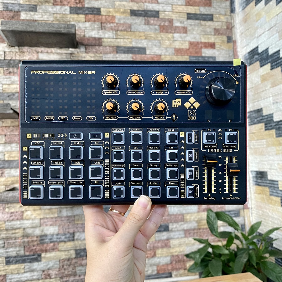 Soundcard thu âm chuyên nghiệp bluetooth SK300 - English version