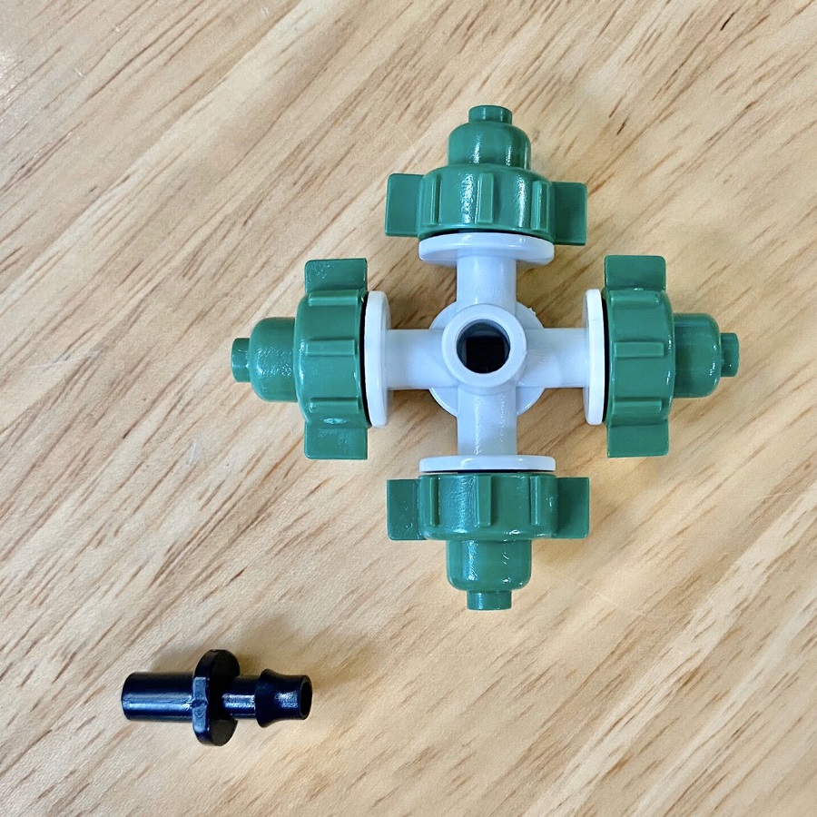 Béc phun sương 4 hướng chuyên tưới lan