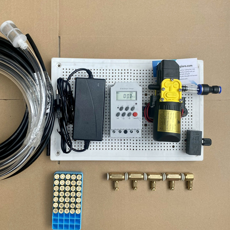 Bộ phun sương tự động 5 béc đồng bơm OM1521  Timer hẹn giờ