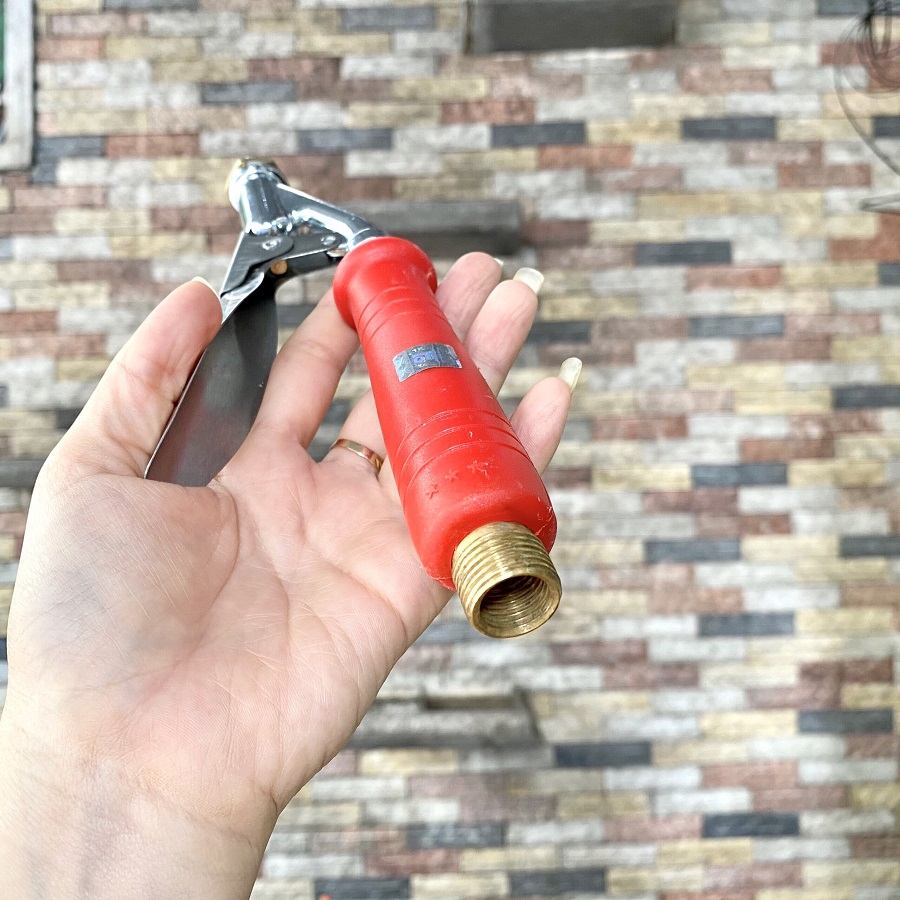 Hệ thống phun sương tưới rau tưới và phun thuốc