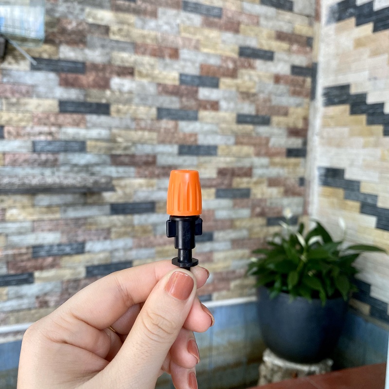 Đầu Béc Phun Sương Tưới Lan Bằng Nhựa màu cam một hướng