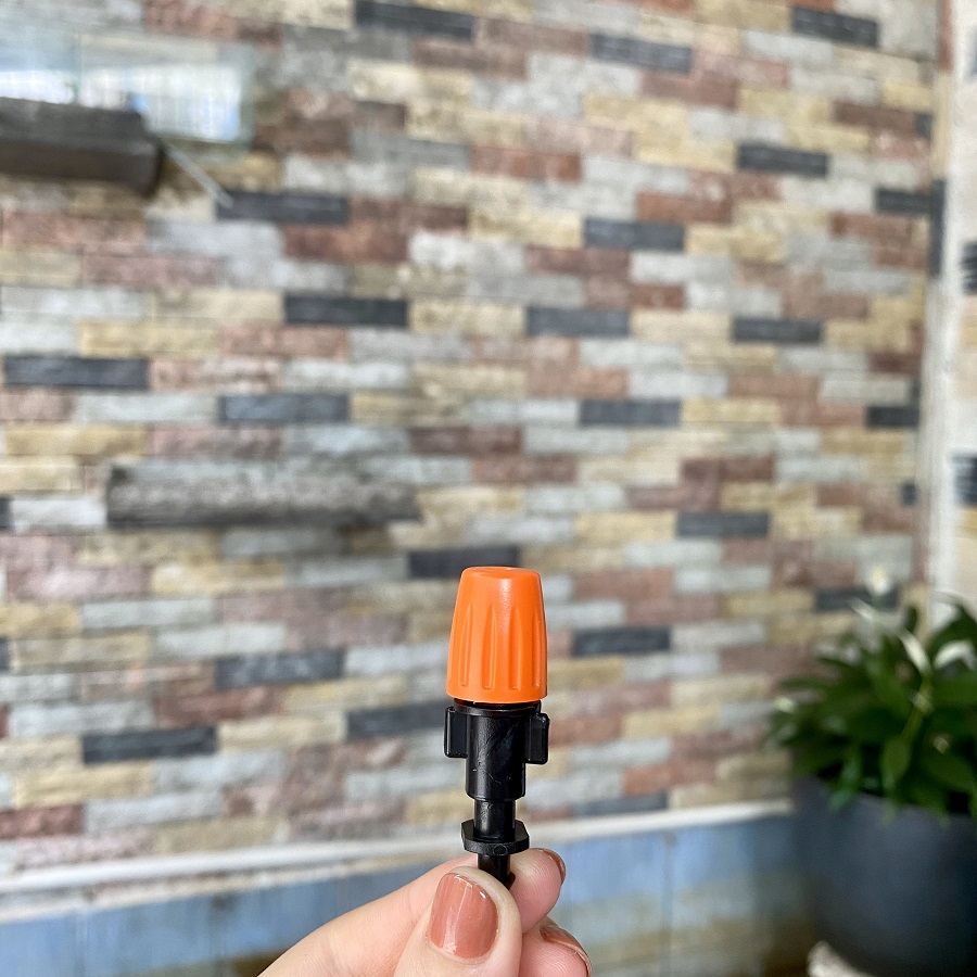 Đầu Béc Phun Sương Tưới Lan Bằng Nhựa màu cam một hướng