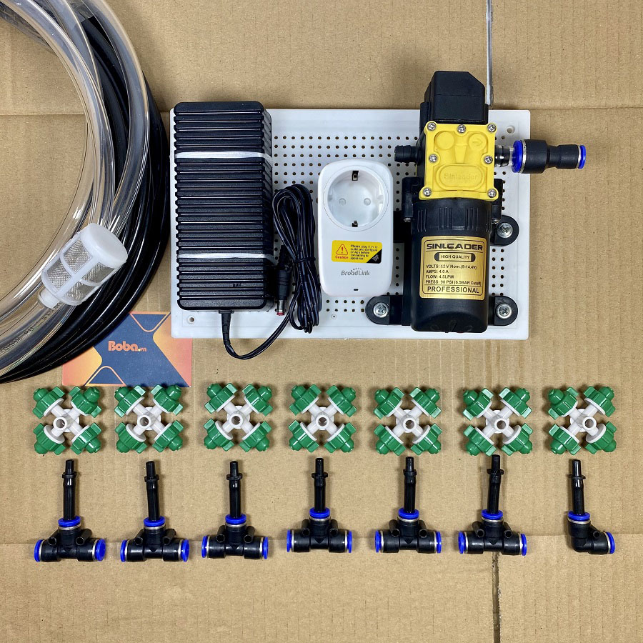 Hệ thống phun sương tưới cây 7 béc 4 hướng ổ cắm wifi hẹn giờ