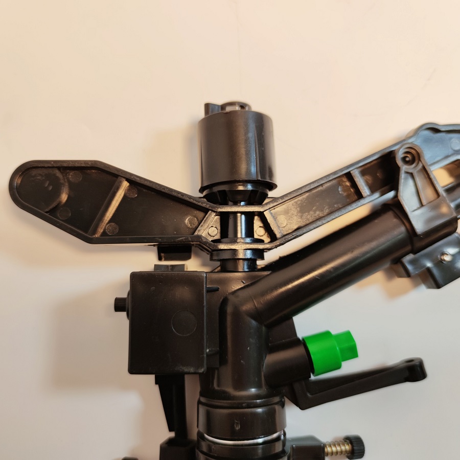 Súng tưới phun mưa cánh đập ren 34mm