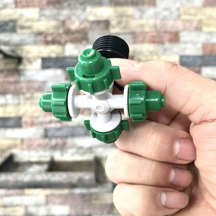 Béc nhựa 4 hướng kèm ren nối ống 21mm