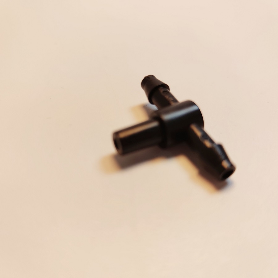 Tê 6mm 1 đầu trơn gắn béc