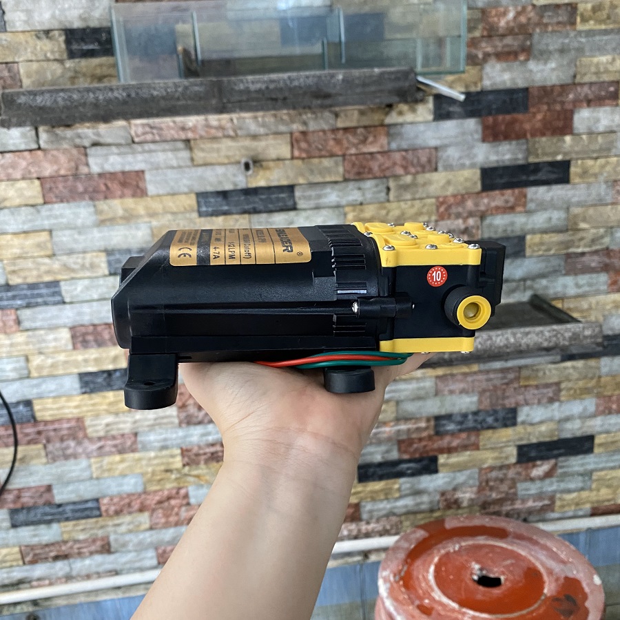 Bộ bơm tăng áp 12V Sinleader TH2203 96W của Nhật Bản