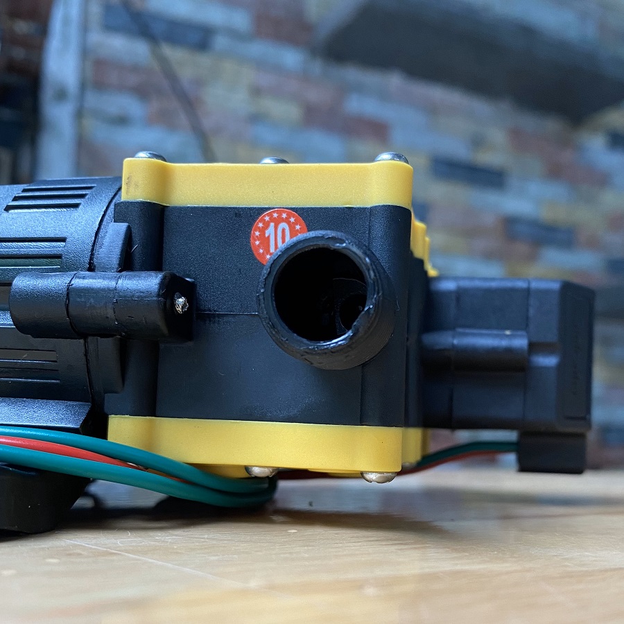 Bộ bơm tăng áp 12V Sinleader TH2203 96W của Nhật Bản