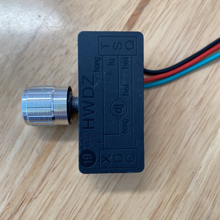 Bộ điều tốc 12V cho máy bơm tăng áp