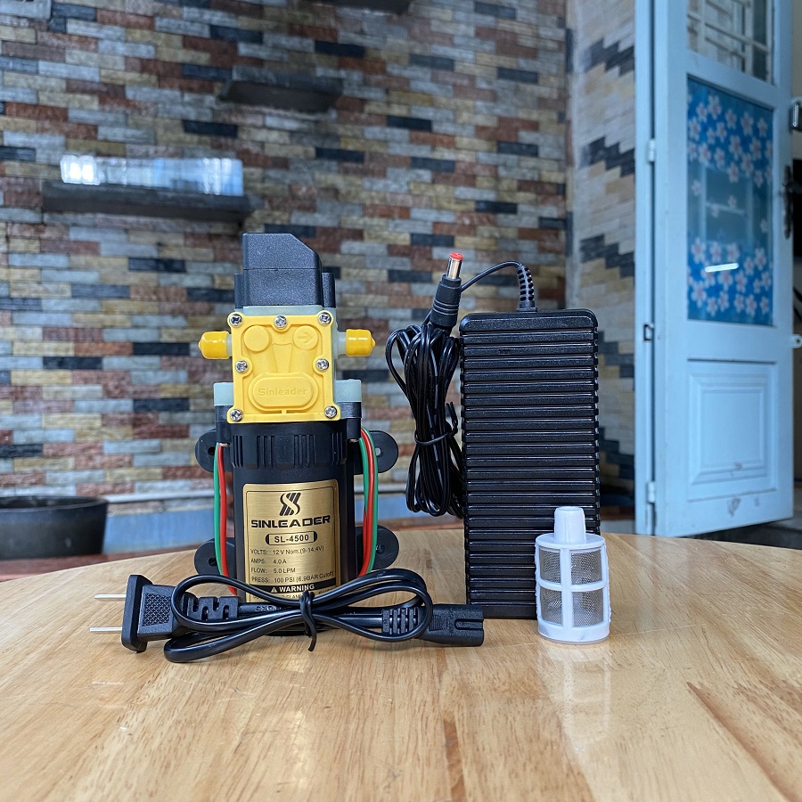 Máy bơm mini 12V Nhật Bản Sinleader 60W trọn bộ