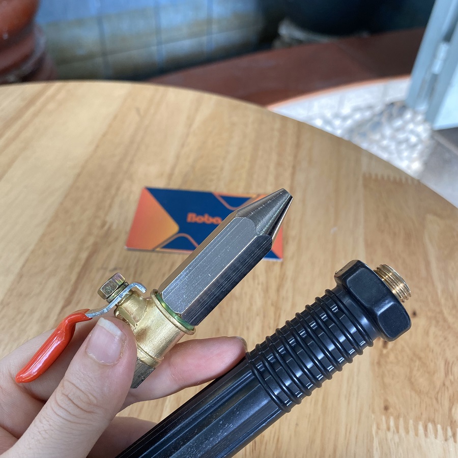 Vòi xịt rửa xe tăng áp