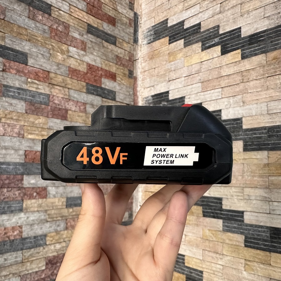 Pin máy xịt rủa xe máy khoan cầm tay điện áp 21 vol