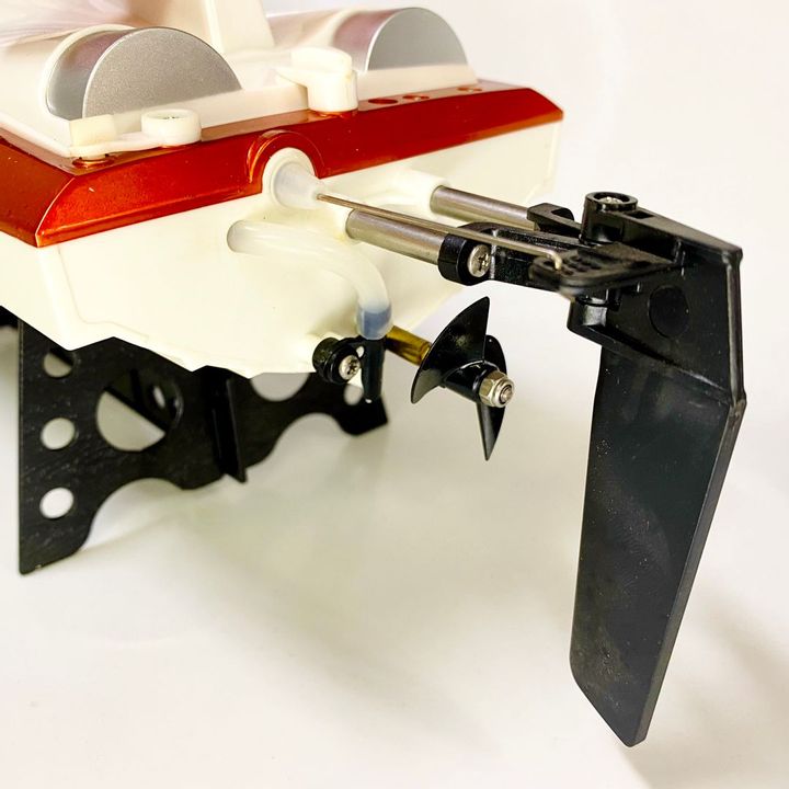 Tàu điều khiển từ xa FT009