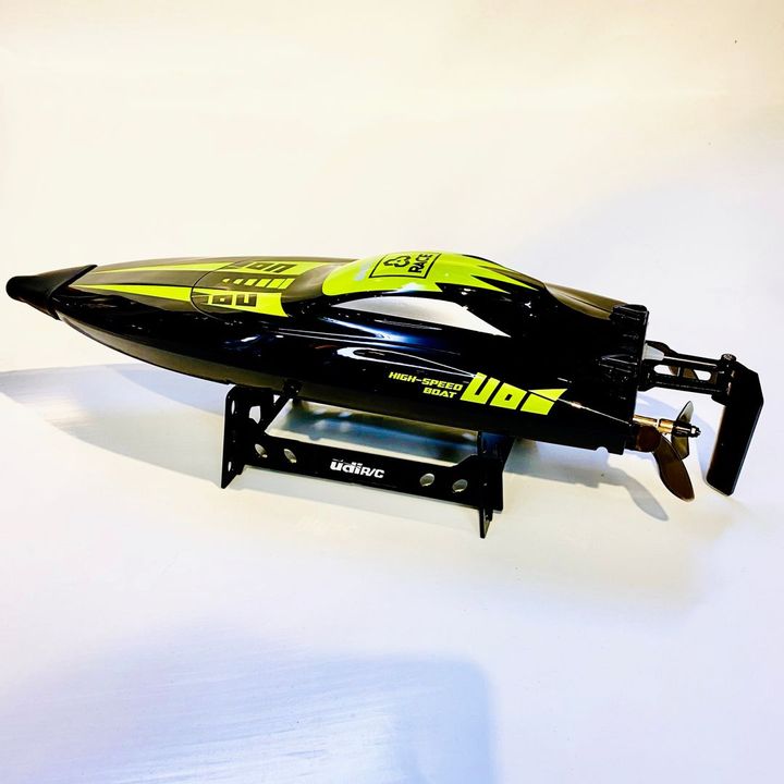 Tàu điều khiển từ xa tốc độ cao UDI908