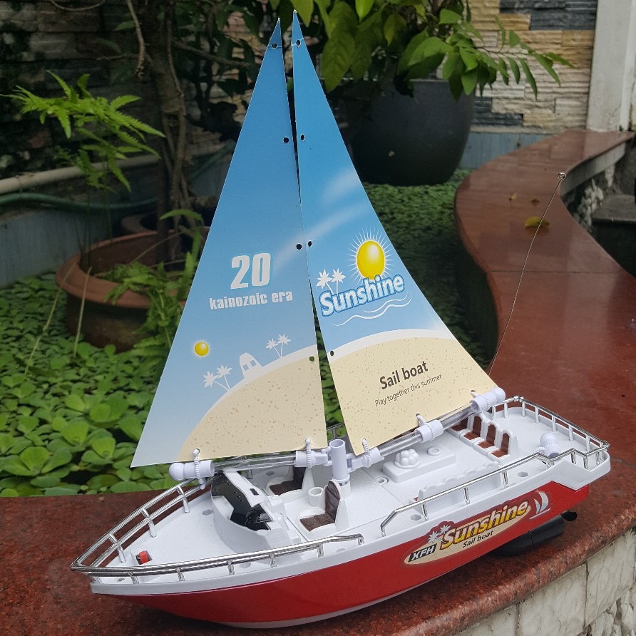 Thuyền buồm điều khiển từ xa 4 kênh Sail Boat XFH 201
