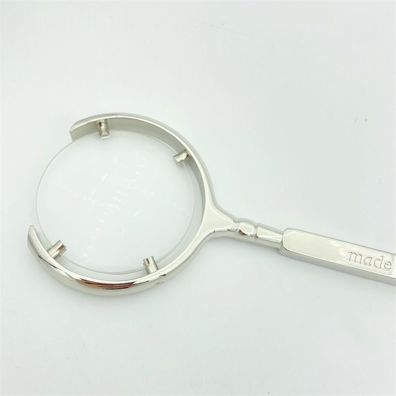 Kính lúp cầm tay của Nga phóng đại 8 lần cao cấp