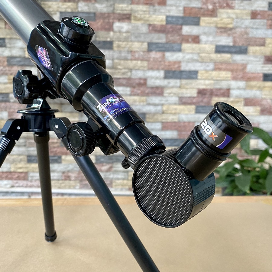 Kính thiên văn học khúc xạ - Món quà ý nghĩa cho bé