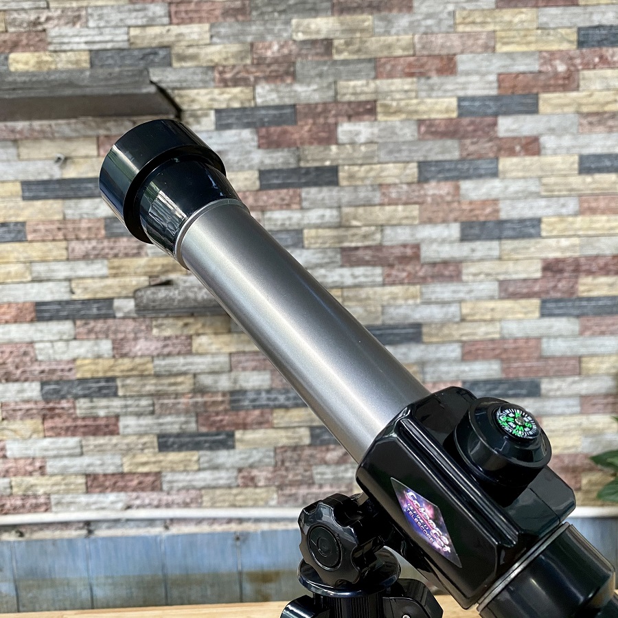 Kính thiên văn học khúc xạ - Món quà ý nghĩa cho bé