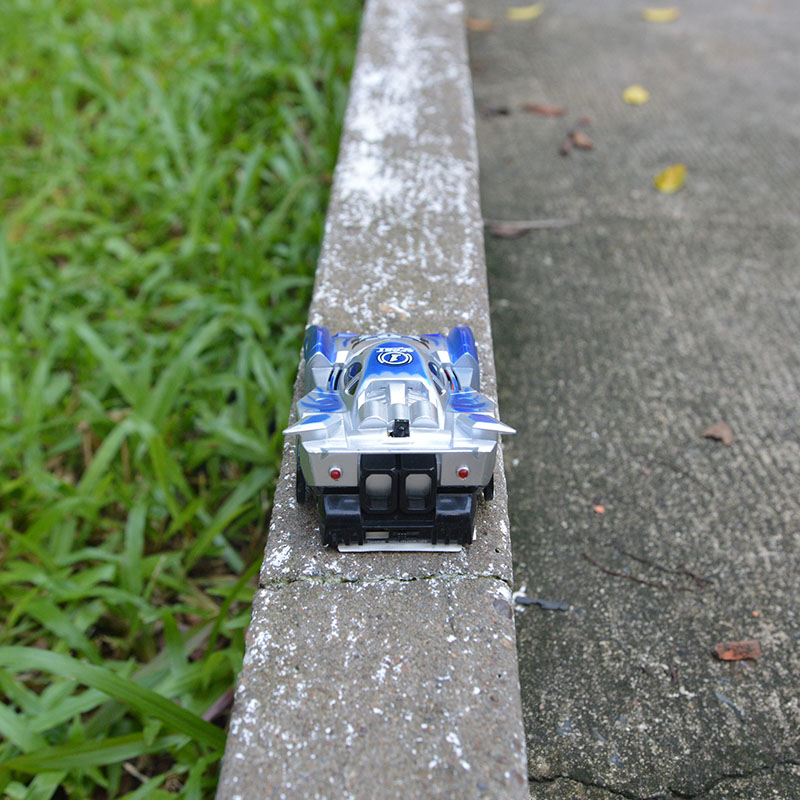 Siêu xe leo tường F1 