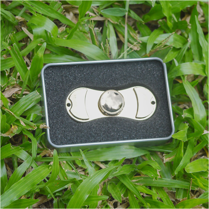 Con quay spinner 2 cánh đồng