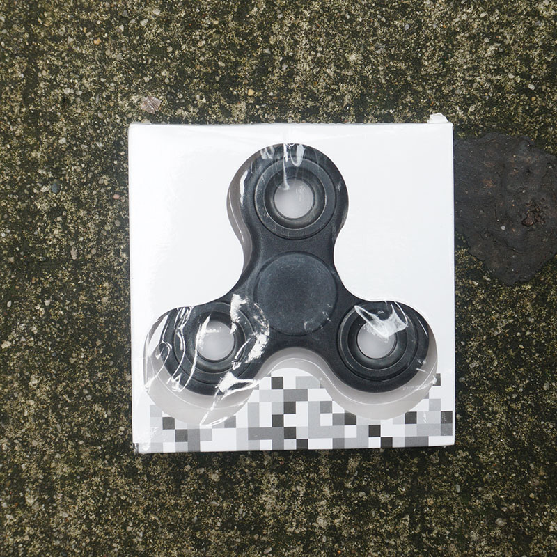 Con quay 3 cánh Fidget Spinner