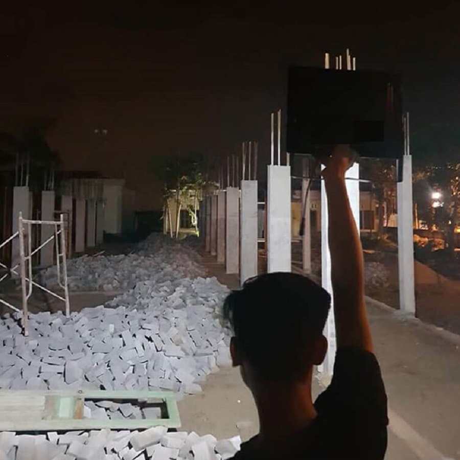 Đèn LED năng lượng mặt trời JD -8860L