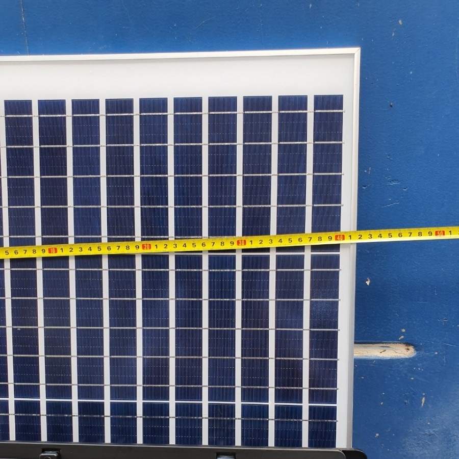 Đèn năng lượng mặt trời cao cấp JD-8300L 300W