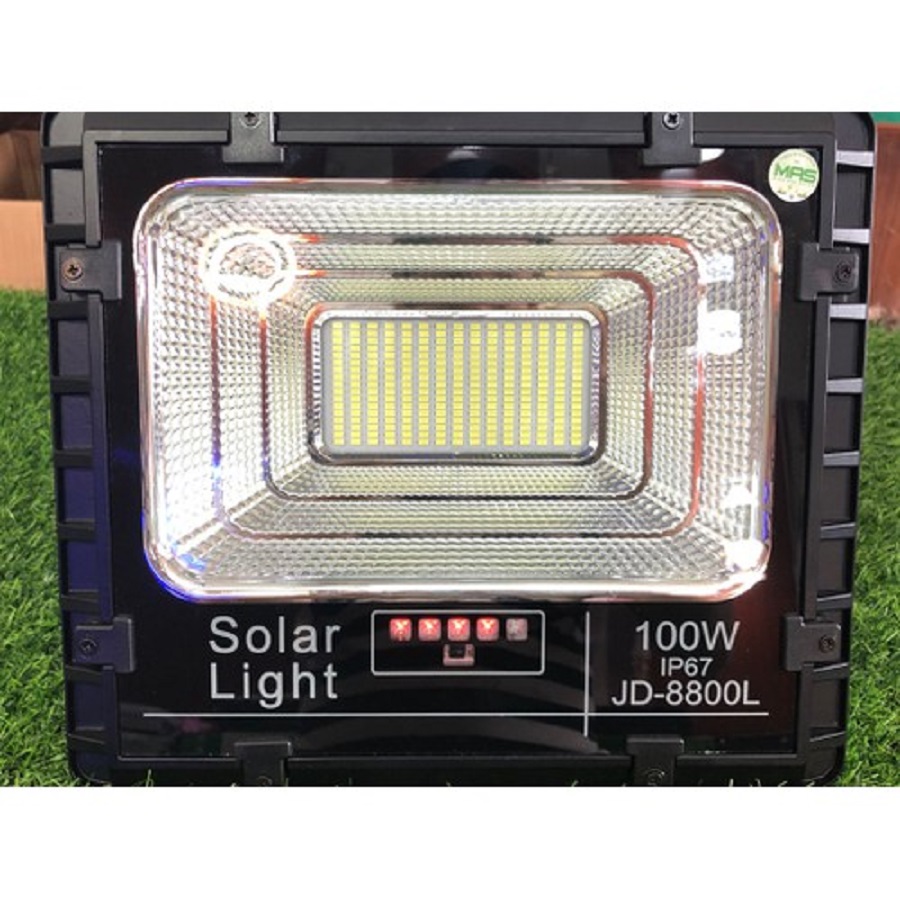 Đèn năng lượng mặt trời cao cấp JIDIAN JD-8800L