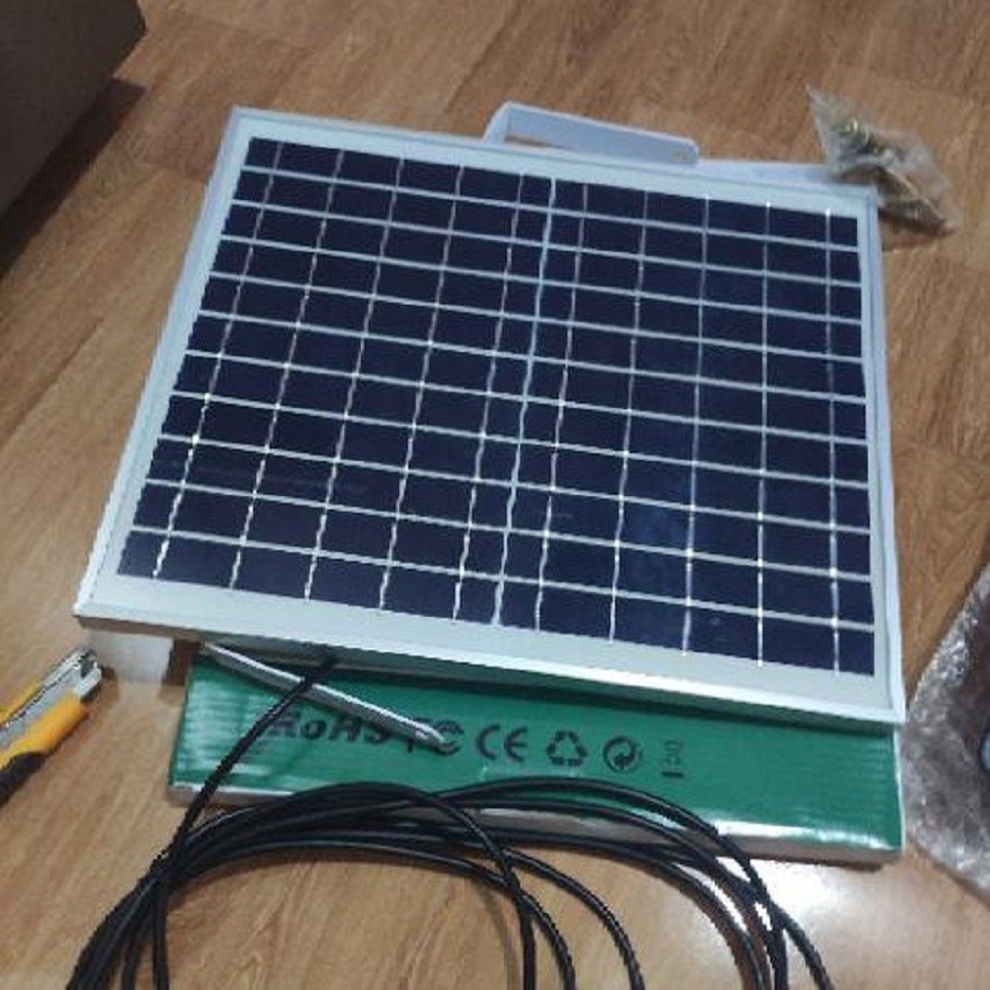 Đèn năng lương mặt trời JD-8840