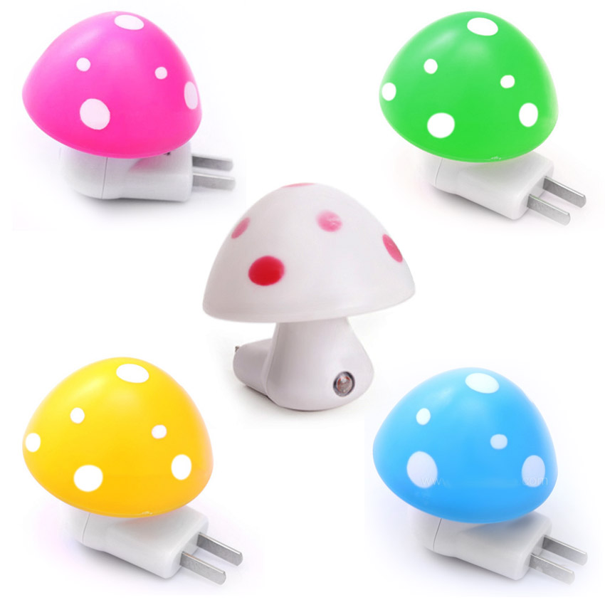 Đèn ngủ tự động sáng tối hình nấm TXA765