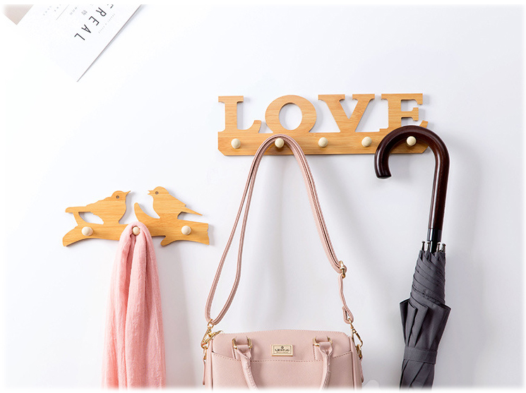 Bộ móc treo sản phẩm hình love M5