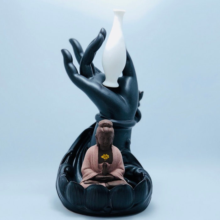 Thác khói trầm hương bồ tát tọa thiền